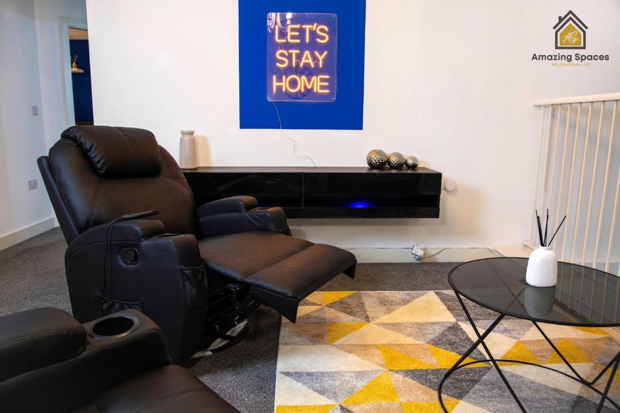 Large Unique 2 Bedroom Duplex Apartment With Private Parking & Free Wifi - Vat Qualifying By Amazing Spaces Relocations Ltd Warrington  Exteriör bild
