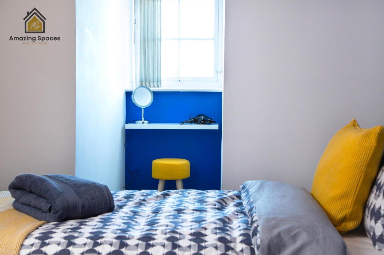 Large Unique 2 Bedroom Duplex Apartment With Private Parking & Free Wifi - Vat Qualifying By Amazing Spaces Relocations Ltd Warrington  Exteriör bild