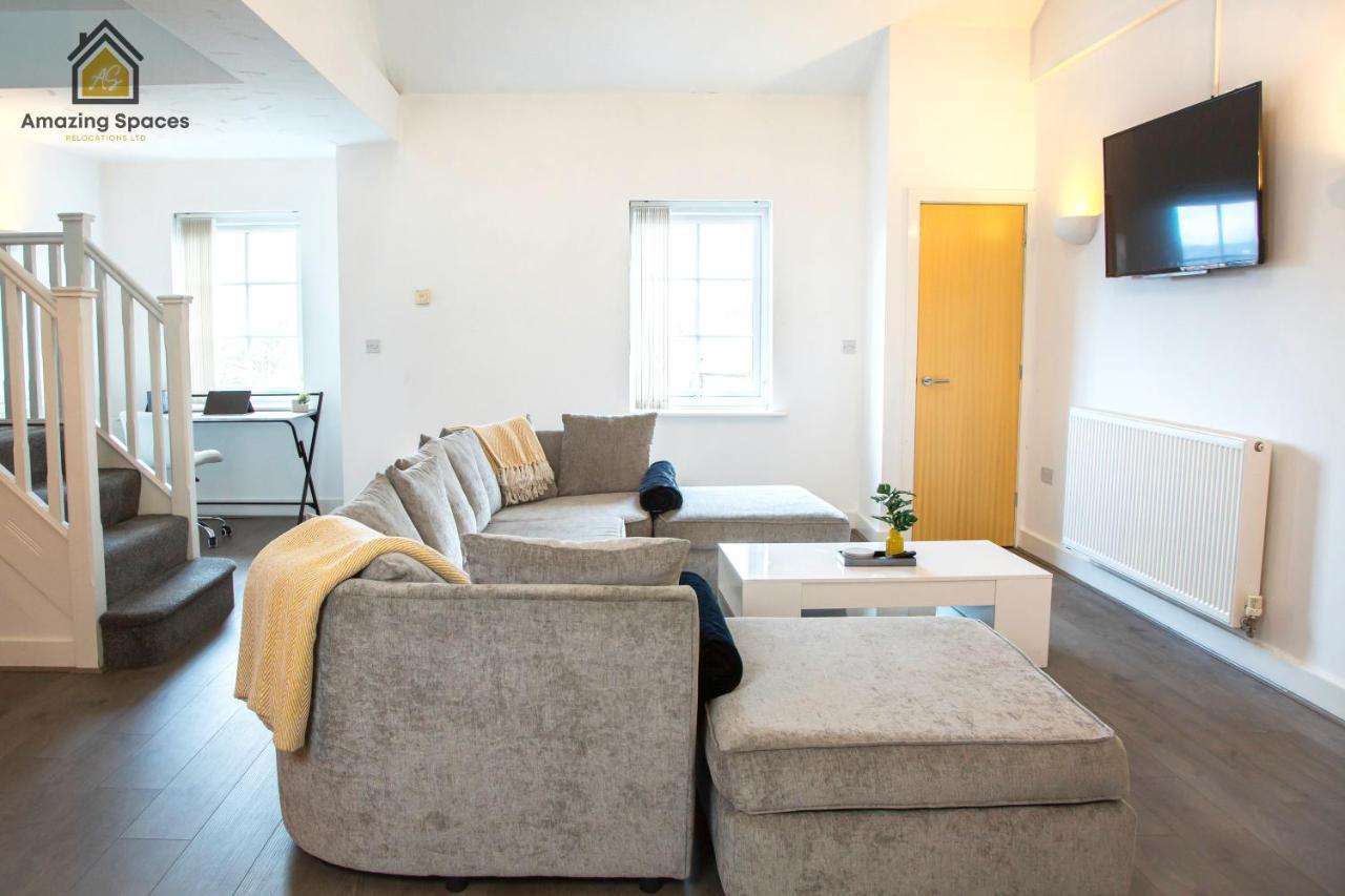 Large Unique 2 Bedroom Duplex Apartment With Private Parking & Free Wifi - Vat Qualifying By Amazing Spaces Relocations Ltd Warrington  Exteriör bild