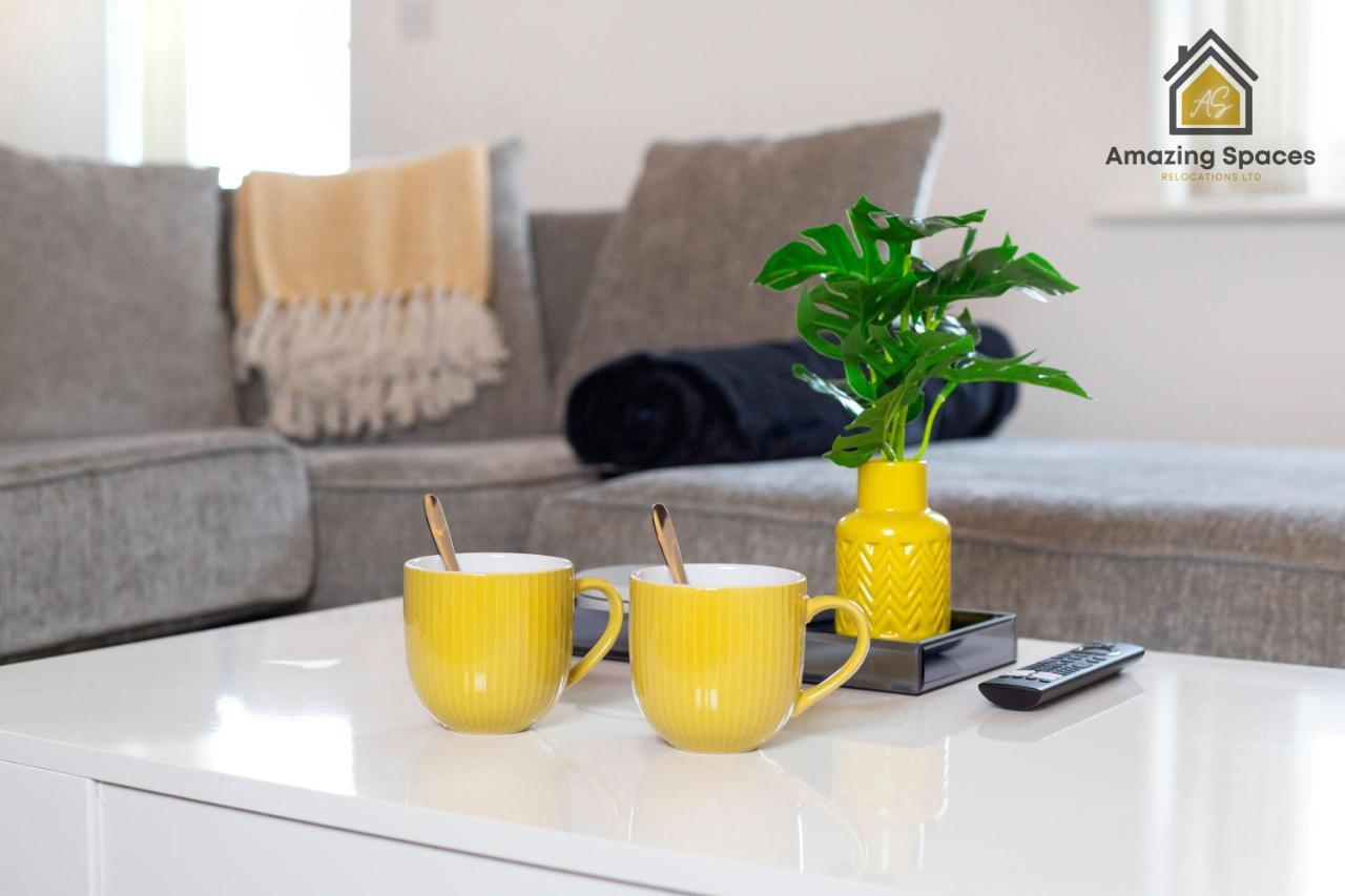 Large Unique 2 Bedroom Duplex Apartment With Private Parking & Free Wifi - Vat Qualifying By Amazing Spaces Relocations Ltd Warrington  Exteriör bild